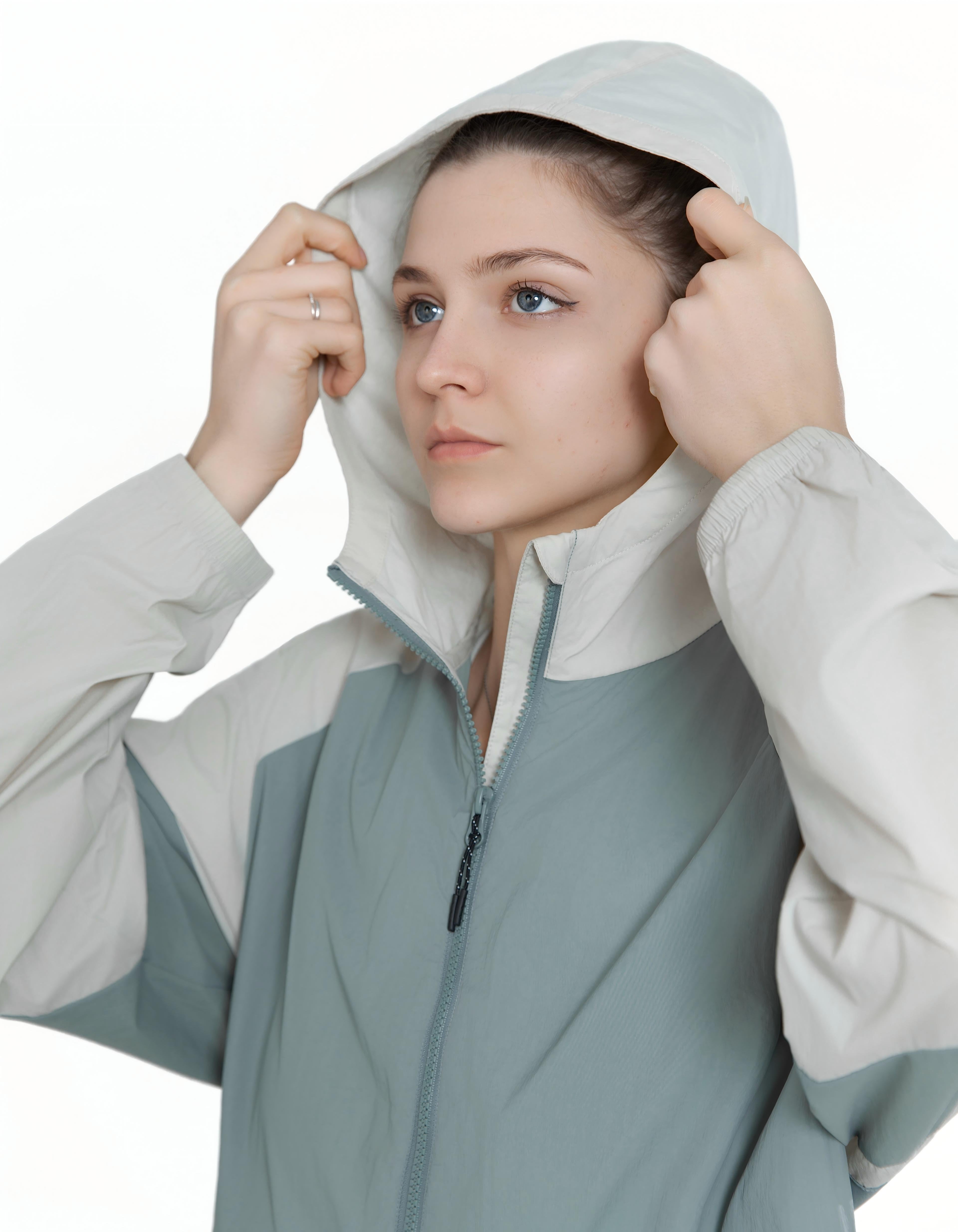 MERIDIANA Women's Lightweight Packable Jacket, UPF 50+ Sun & Water Resistant Windbreaker with Hood, Stain &Dog Hair Repellent