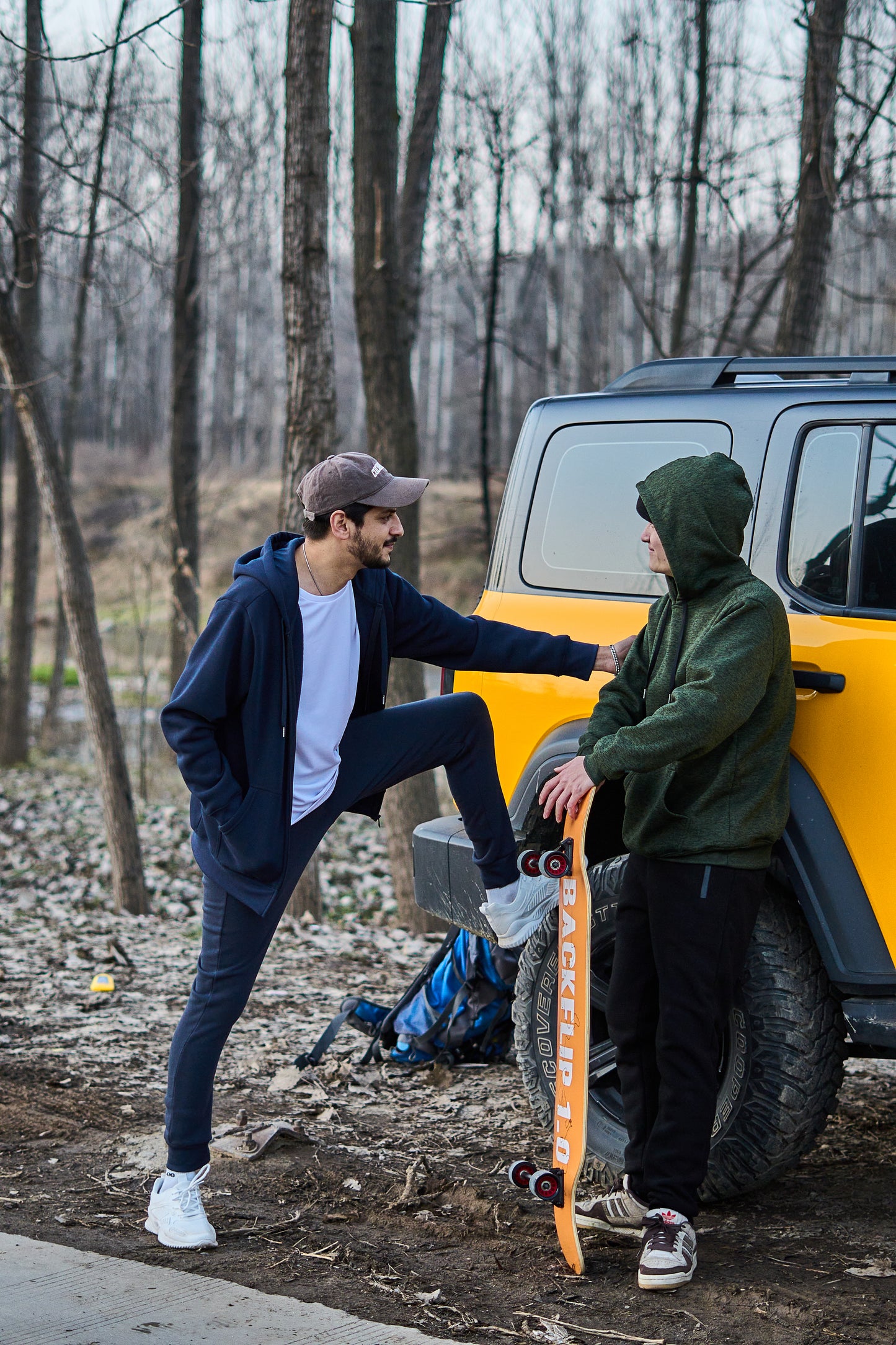 WHITE PEAK TRADING COMPANY  3 Pack Mens Fleece Hoodie Long Sleeve Lightweight Athletic Workout Sweatshirt for Men with Pockets